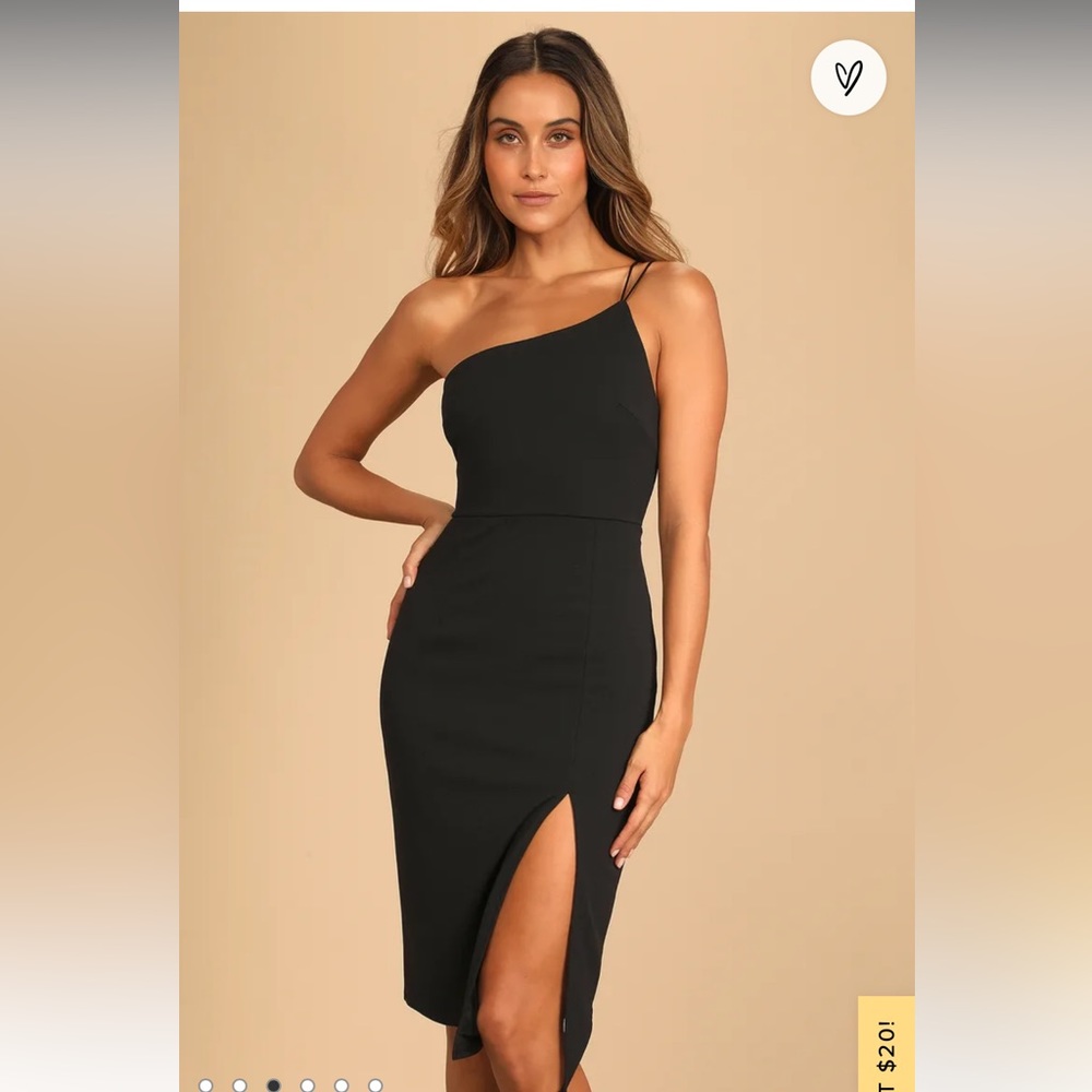 Lulu’s black asymmetrical dress